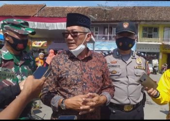 Peringati HUT Golkar, Agun Gunanjar Berbagi Sembako Kepada Korban Banjir Banjarsari dan Banjaranyar Ciamis