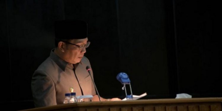Emil Menjawab Pandangan Umum Fraksi-fraksi Terkait APBD Jabar 2021