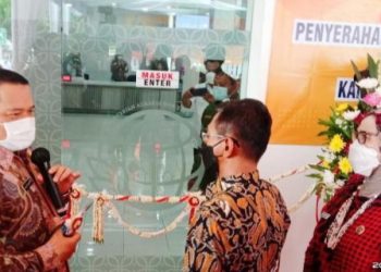 Plh Bupati Karawang Resmikan Outlet Pelayanan BPN