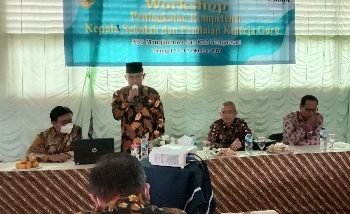 Kadisdik Kota Tasikmalaya Buka Resmi Workshop  Kompetensi Kepala SD Eks UPTD Wilayah Barat