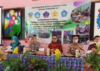 Kolaborasi Tiga KKG SD Kecamatan Indihiang Gelar Bimtek Peningkatan Kompetensi Guru