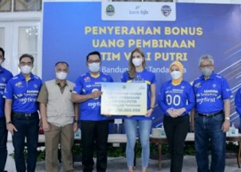 Tim Putri Bola Voli Bandung BJB Tandamata Juara Proliga 2022