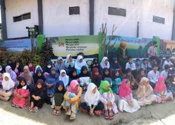 Mengisi Kegiatan Ramadhan, SDN 2 Budiharja Sindangkasih Ciamis Gelar Baksos