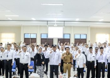 Wabup Ciamis Berikan Penguatan Kapasitas, Integritas, dan Loyalitas Kepada Para Kepala Desa