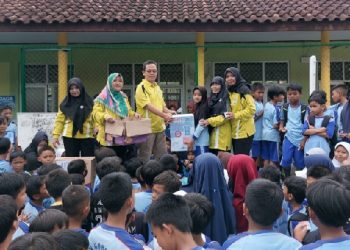 Menyongsong Hari Kemerdekaan RI, Warga Pendidikan SDN 2 Gobras Tamansari Gelar Jalan Sehat