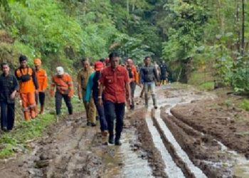 Bupati Ciamis Tinjau Lokasi Bencana Alam Desa Sukamaju Cihaurbeuti