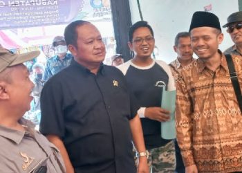 Wakil Ketua DPRD Beserta Ketua Komisi B Tinjau Area Pasca Kebakaran Pasar Banjarsari Ciamis