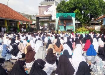 Komplek SDN Pengadilan Tawang Kota Tasikmalaya Khidmat Peringati Maulid Nabi Muhammad SAW 1444 H