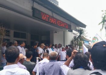 Merasa Tidak Dilirik Sebelah Mata, Berpayung Forum Asosiasi Jasa Kontruksi, Kontraktor Karawang Beraksi