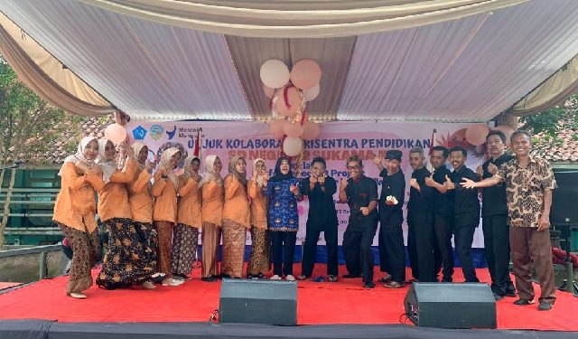 Unjuk Kolaborasi Trisentra Pendidikan SDN 2 Sukamaju Indihiang, Diapresiasi Ketua Komisi II DPRD Kota Tasikmalaya