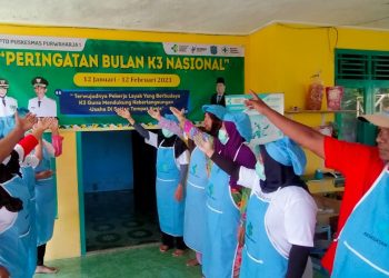 Nakes Puskesmas Purwaharja 1 Kota Banjar Apresiasi Bulan K3 Nasional 2023 Bersama Naker Keripik Kaca Juara Rasa