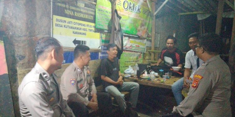 Cipatakan Masyarakat Aman Nyaman, Polsek Tirtajaya Karawang Giatkan Pos Kamling