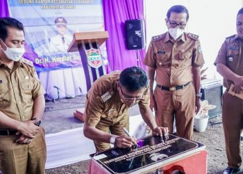 Hasil Pembangunan Gedung Kantor Camat Sadananya Diresmikan Bupati Ciamis