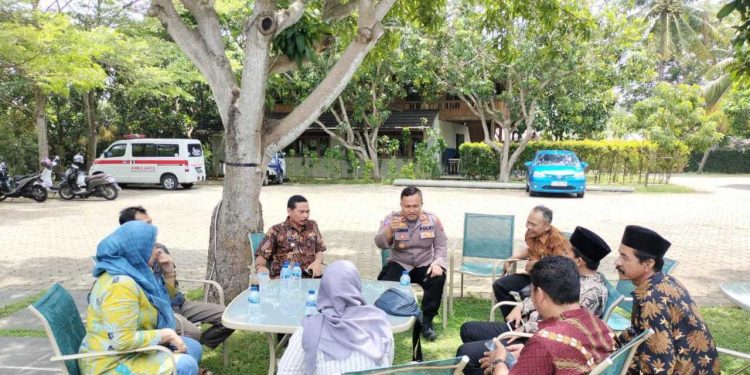 Jumat Curhat Kapolsek Tirtajaya Karawang Gelar Siltaturahmi Kamtibmas Bersama Camat, Para Kades dan Tokoh Masyarakat