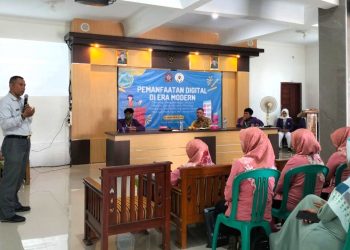 Dongkrak Ekonomi Warga Desa Werasari, KKN Unigal Gelar Seminar UMKM