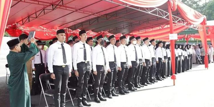 Bupati Tasikmalaya Ambil Sumpah 88 PNS dan Lepas 74 Orang Purna Tugas