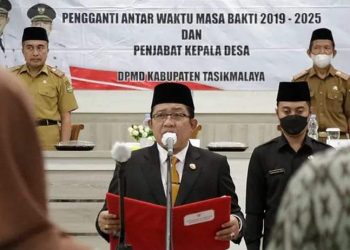 37 Anggota BPD, Kades PAW dan PJ. Kepala Desa Cikadu Kecamatan Cisayong Dilantik Bupati Tasikmalaya