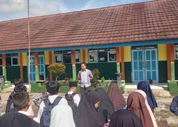 Kepala SDN Paozan Lepas Peserta Didik Ke Pesantren Kilat Ramadhan 1444 Hijriyah