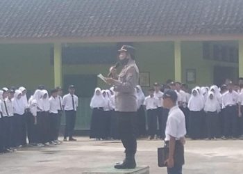 Giat Binluh Kapolsek Taraju Kepada Siswa SMPN 1 Taraju Tasikmalaya