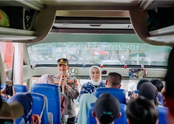 Kapolres Dan Bupati Karawang Lepas 500 Pemudik Gratis