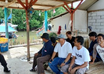 Kapolsek Tirtajaya kembali Gelar pertemuan dengan Masyarakat (Nelayan Ikan) dalam rangka Jumat Curhat