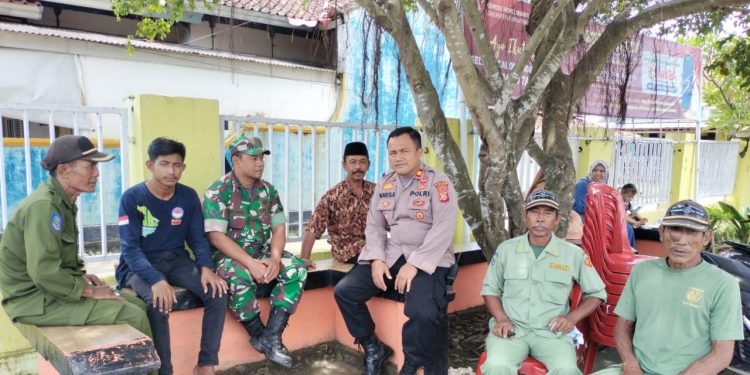 Kapolsek Tirtajaya kembali gelar kegiatan Sinegritas TNI dan Polri dan Ngobrol Bareng dalam rangka Jumat Curhat