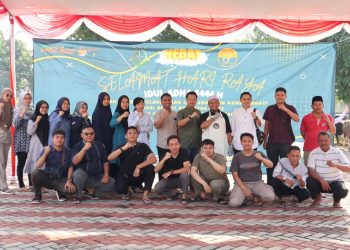 Keluarga Besar Kejari Karawang Laksanakan Pemotongan Hewan Qurban Bersama Warga Lingkungan Setempat