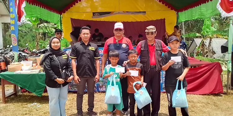 Peringati HUT Karang Taruna Ke-63, Pemdes Cikpua Banjaranyar Ciamis Gelar Baksos & Olahraga