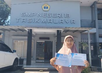 Dra. Hj. Lilis Rachmawati, Guru SMPN 13 Tasikmalaya Peraih Penghargaan UNICEF 2024