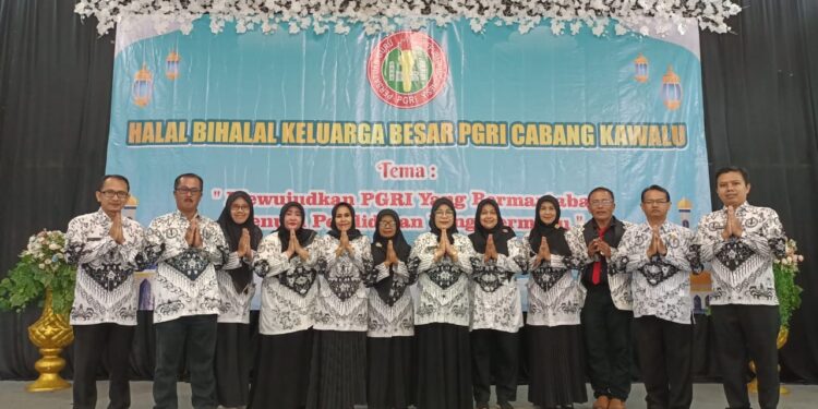 Melalui Halal Bihalal Idul Fitri 1445 Hijriyah, PGRI Cabang Kawalu Kota Tasikmalaya Kobarkan Semangat Guru Bermartabat Menuju Pendidikan Bermutu