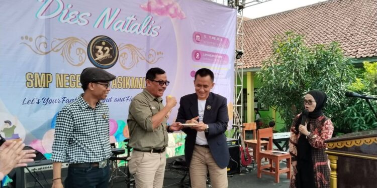 Gebyar Dies Natalis SMPN 10 Tasikmalaya Ke-32 Sarat Fantasi Guna Meraih Mahkota