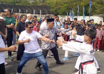 H. Ivan Dicksan Buka Rangkaian Kegiatan Lomba Kreativitas Siswa Jenjang SD & SMP Kota Tasikmalaya Tahun 2024