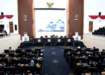 Melalui Paripurna DPRD Karawang Usulkan Formasi Pimpinan