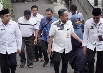 Pjs. Bupati Tasikmalaya Didampingi Sekda Bersilaturahmi Ke Ponpes Suryalaya