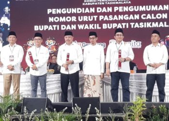 Aksi Walk Out Paslon 1 & 2 Dipenghujung Acara, Warnai Agenda Pengundian Nomor Urut Paslon Bupati-Wabup Tasikmalaya 2024-2029