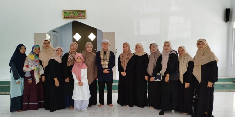 Kajian Bulanan POM SD Islam Al Jamal, “Membangun Mental & Karakter Anak” Bersama Ustadz Shufi ZM