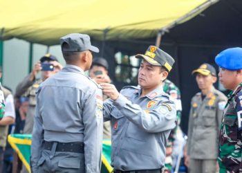 Satlinmas Kota Bandung Siap Tangguh Melalui Pelatihan Bela Negara dan Tanggap Bencana