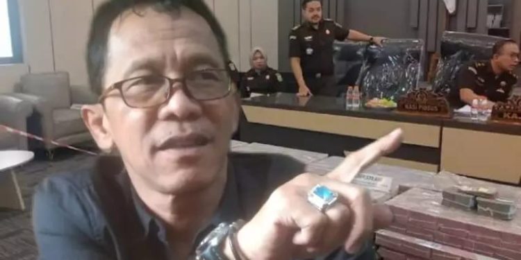 Askun Pertanyakan Urgensi Kejari Karawang Memamerkan Uang Deviden Petrogas Sebanyak 101 Milliar