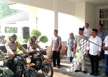 Bupati Karawang Salurkan Daging Qurban Kepada Masyarakat Yang Berhak Menerimanya Disetiap Kecamatan