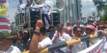 Aksi Solidaritas APDESI Tuntut Keadilan Pihak PT Pertiwi Lestari Karawang