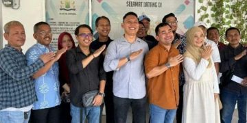 Rafiudin Firdaus, Serahkan Formulir Pendaftaran Bakal Calon Ketua KADIN Karawang