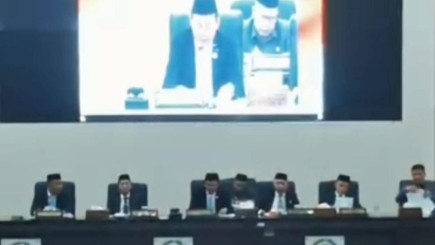 DPRD Karawang Paripurnakan LKPJ Bupati TA 2025 Serta Perubahan Kebijakan