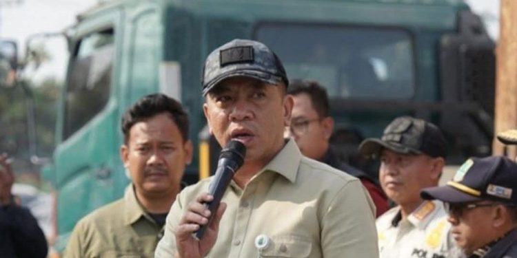 Julukan Raja Bongkar Kini Disandang Bupati Karawang