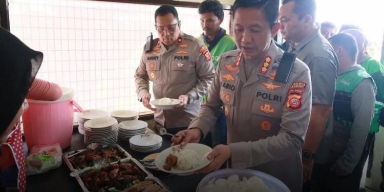 Kapolresta Karawang Persembahkan Warung Ojol