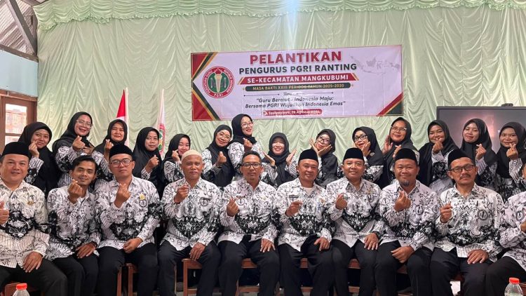 Pengurus Ranting PGRI Se-Kecamatan Mangkubumi Kota Tasikmalaya Resmi Dilantik‎