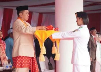 Bupati Karawang Pimpin Upacara Detik-detik Proklamasi HUT RI Ke-81 Tingkat Kabupaten Karawang