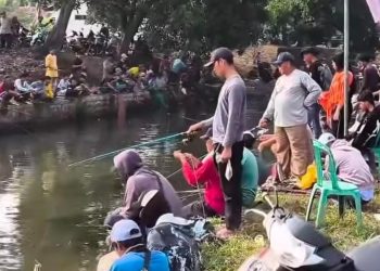 Mancing Geratis Di Irigasi Lemahabang Meriahkan Hari Jadi Karawang Ke-393