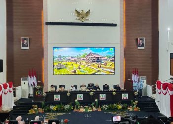 Gelar Sidang Paripurna dengan Tema ‘Karawang MOTEKAR: Berlari Kencang, Cetak Prestasi’