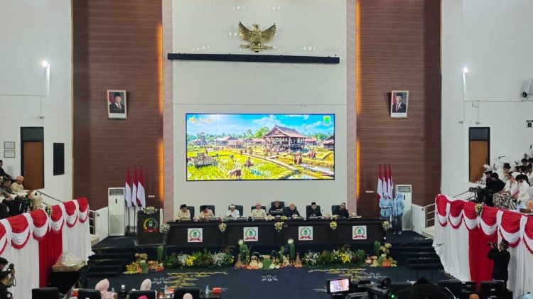 Gelar Sidang Paripurna dengan Tema ‘Karawang MOTEKAR: Berlari Kencang, Cetak Prestasi’