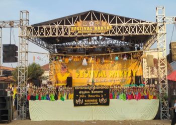 Festival Pesta Rakyat Berbasis Budaya Desa Pasirkamuning, Meriah
